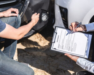 Процедуры подачи и рассмотрения претензий в случае автомобильной аварии