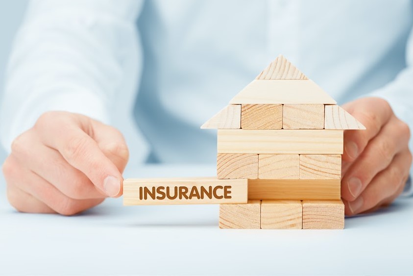 Home insurance claims. Insurance claims home.